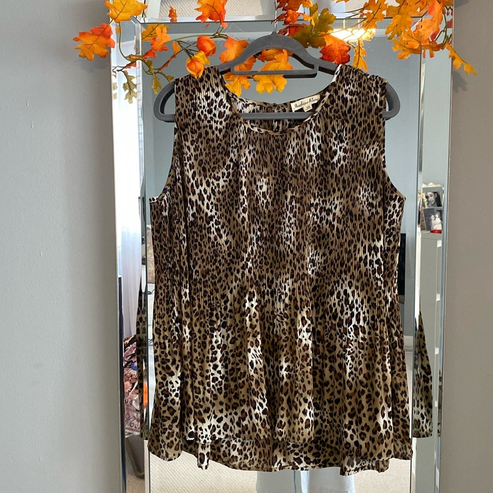Indigo Rose tiger print blouse. Perfect condition. 1X